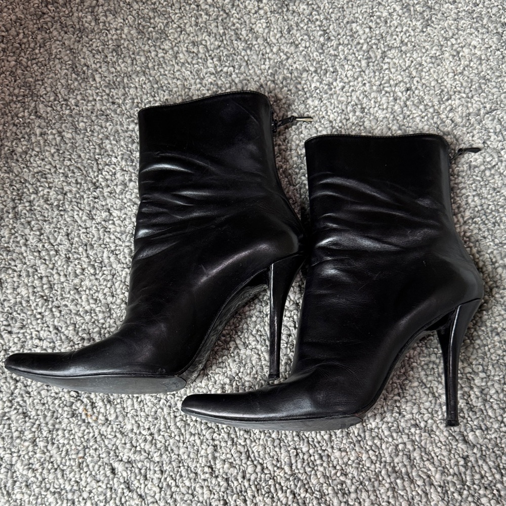 Stuart Weitzman Sleek Black Leather Boots